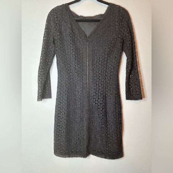 DVF Diane Von Furstenberg CARITAN Crochet Lace Long Sleeve Mini Dress size 4 - Picture 8 of 11